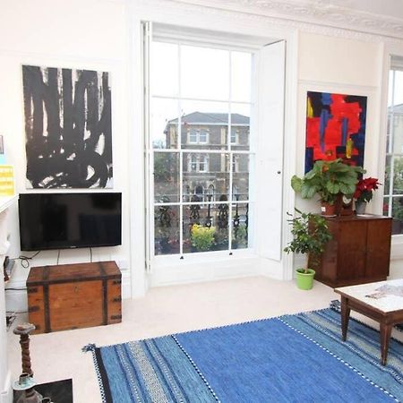 Stunning Arty Apartment In The Heart Of Clifton Bristol Esterno foto
