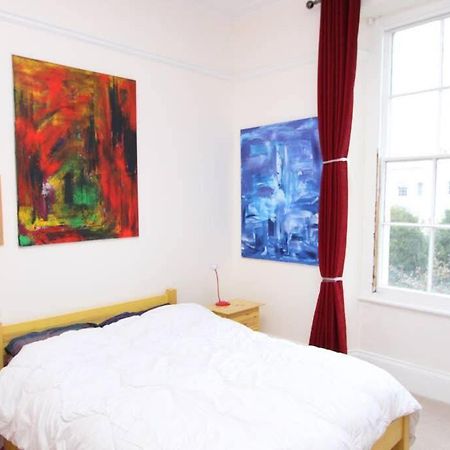 Stunning Arty Apartment In The Heart Of Clifton Bristol Esterno foto